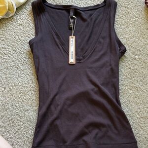 NWT Skims Soft Lounge Deep Plunge Tank